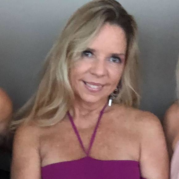 Meet your Posher, Belinda - Picture 1 of 1